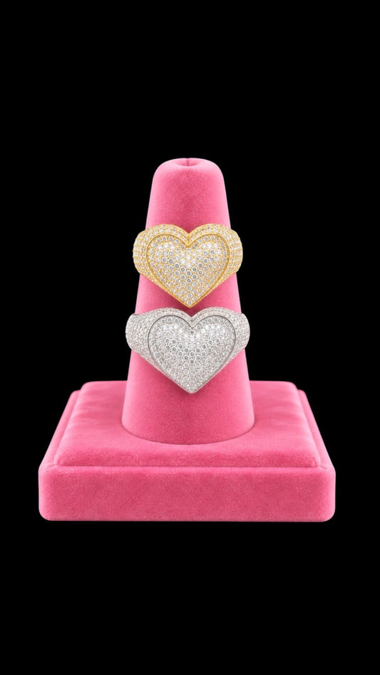 Amour Closed Ring